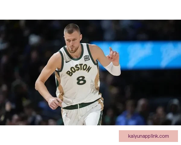 科尔：波尔津吉斯伤退后球队士气受损 失控局面难以扭转